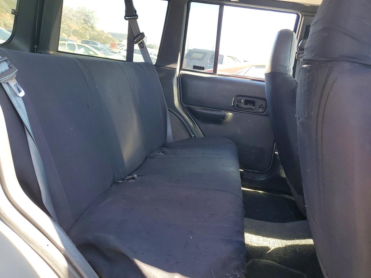 2001 JEEP CHEROKEE SPORT photo 21