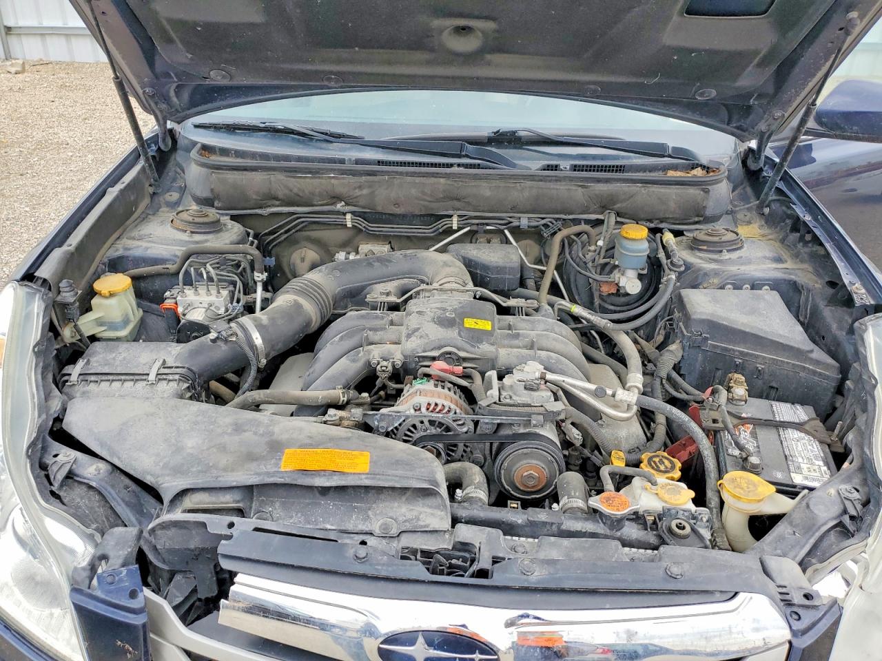 2012 SUBARU OUTBACK photo 34