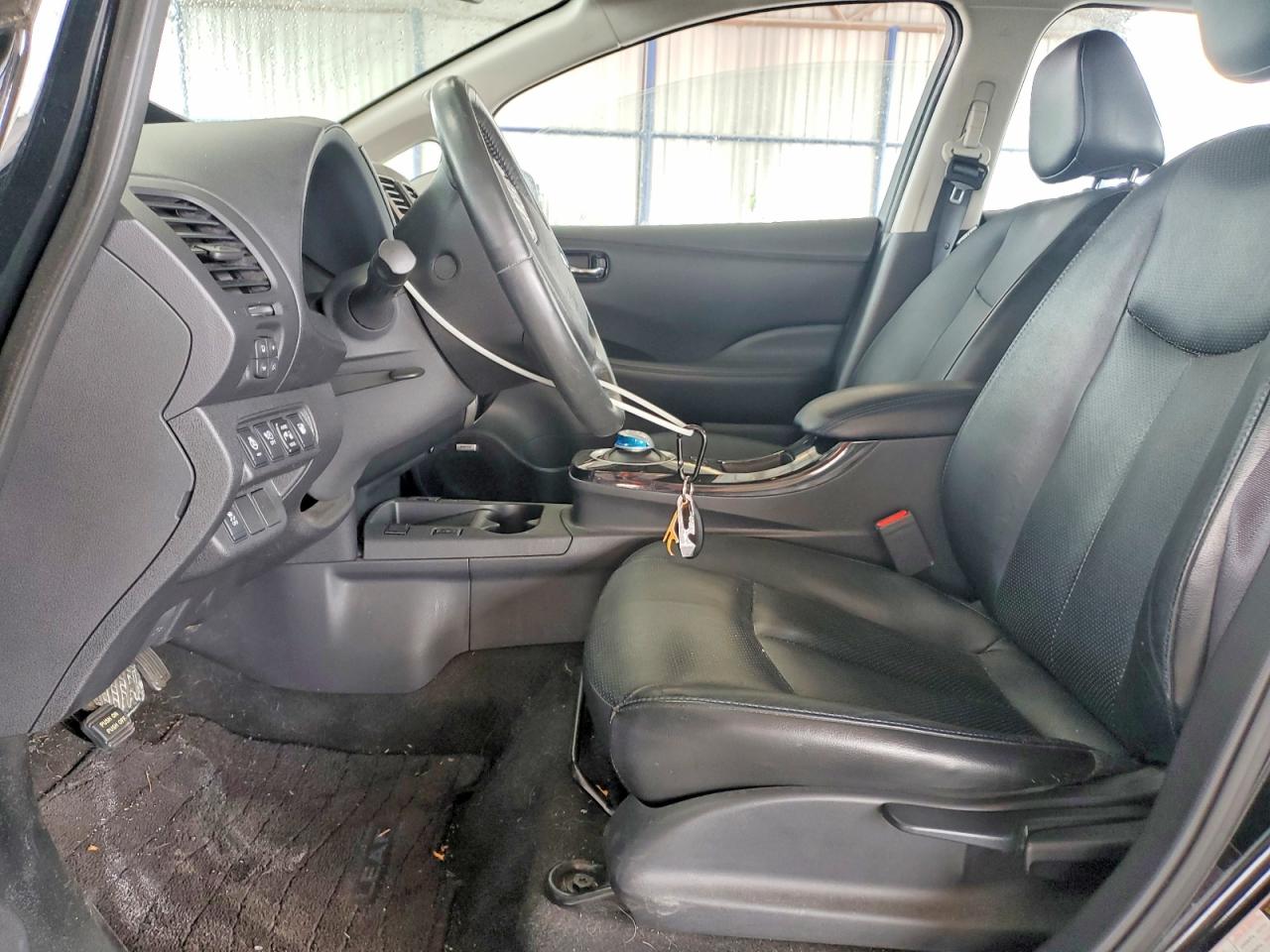 2014 NISSAN LEAF SL photo 19