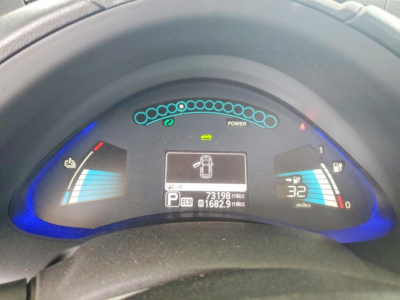 2014 NISSAN LEAF SL photo 25
