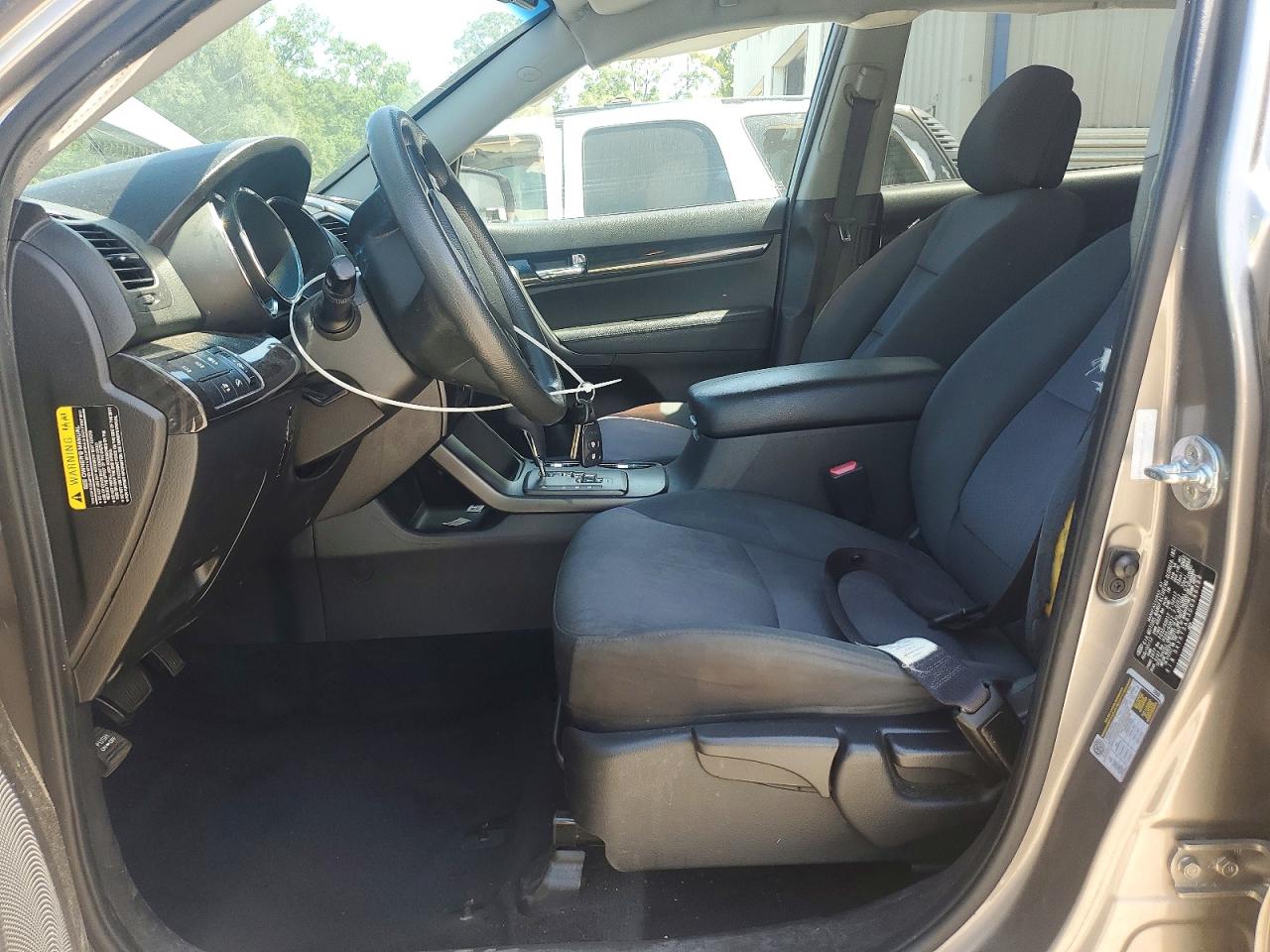 2013 KIA SORENTO LX photo 7