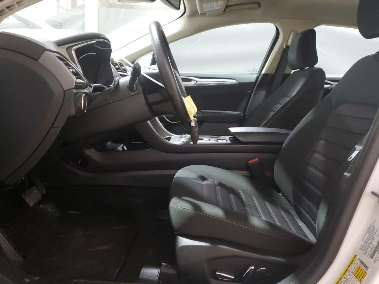 2020 FORD FUSION SE photo 7