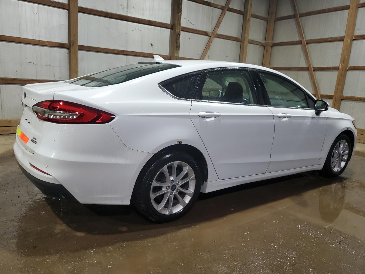 2020 FORD FUSION SE photo 3