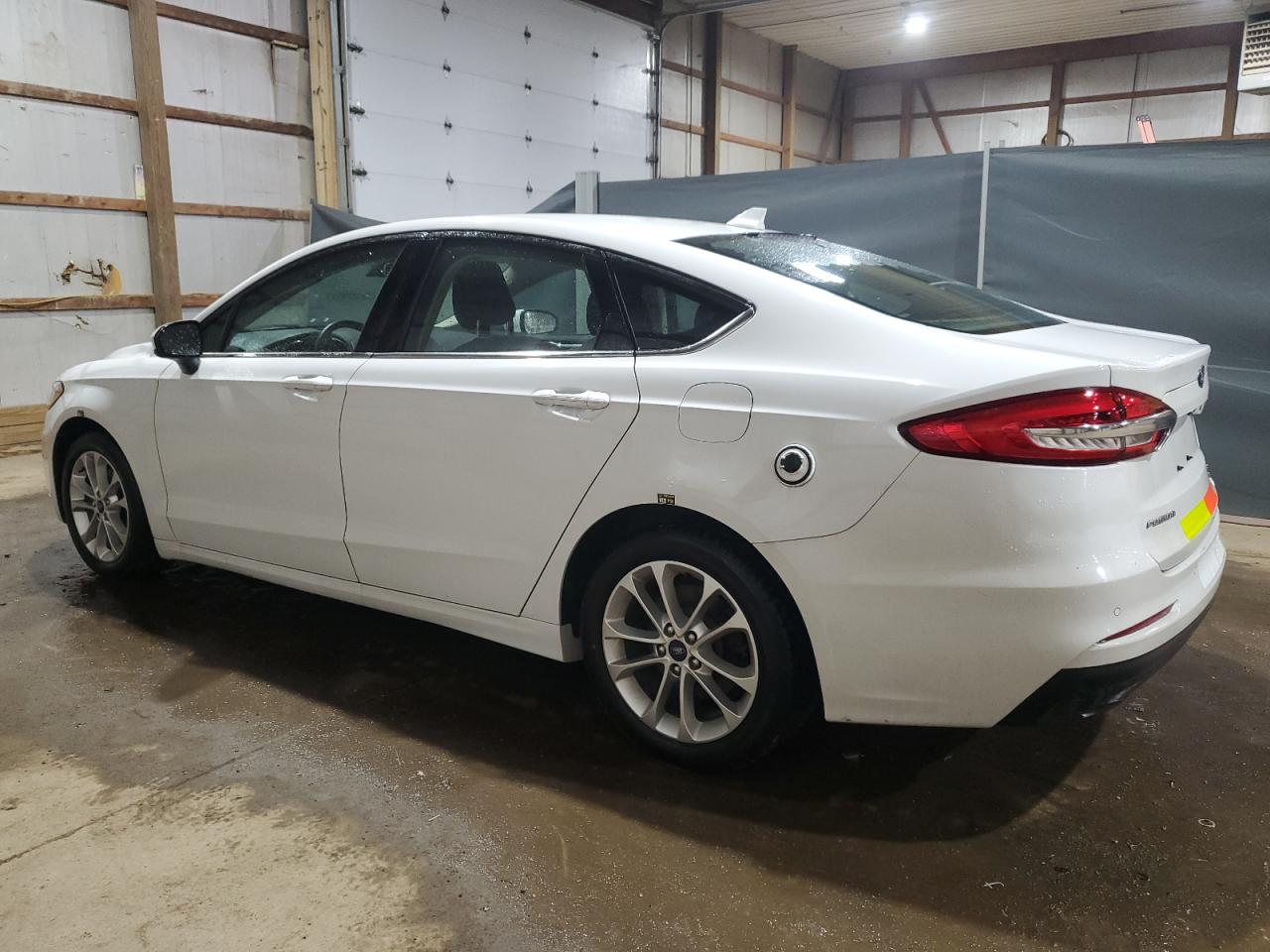 2020 FORD FUSION SE photo 2