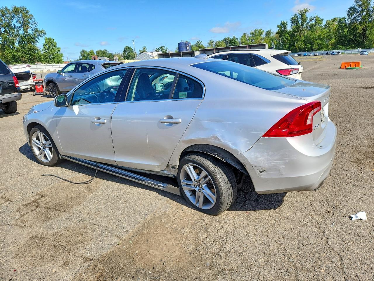 2015 VOLVO S60 PREMIER photo 4