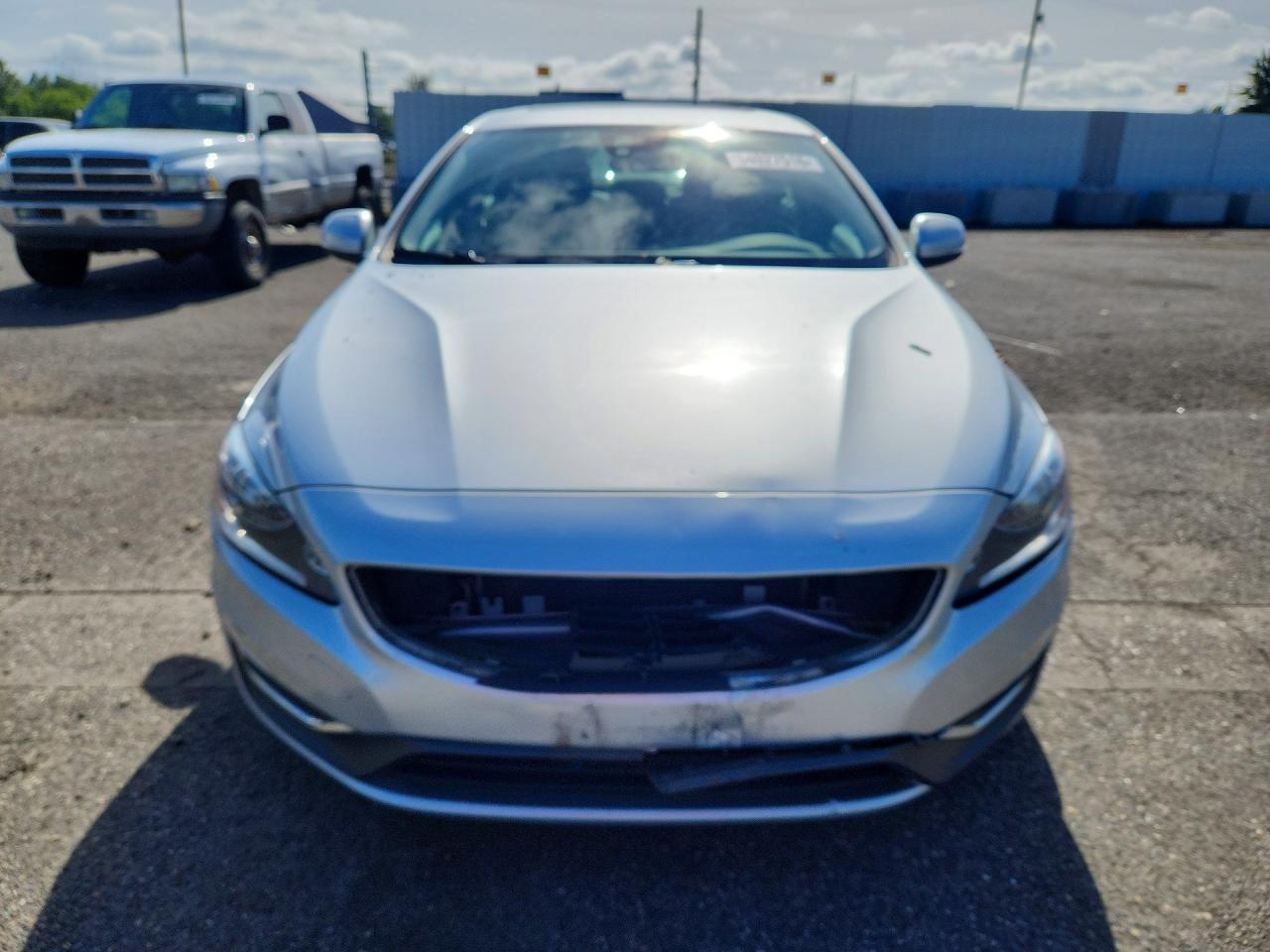 2015 VOLVO S60 PREMIER photo 13