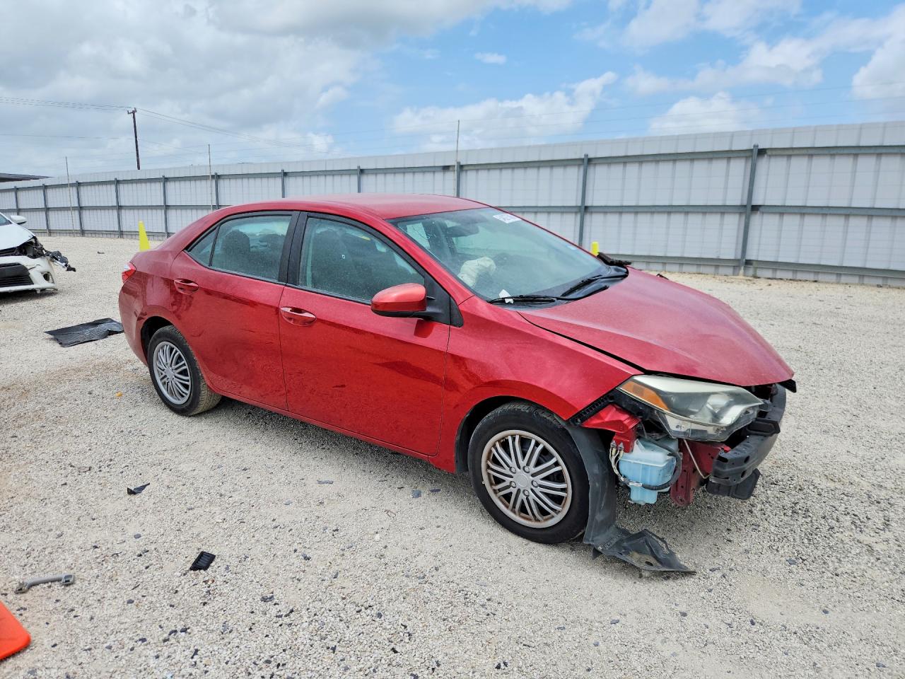 2015 TOYOTA COROLLA LE photo 10