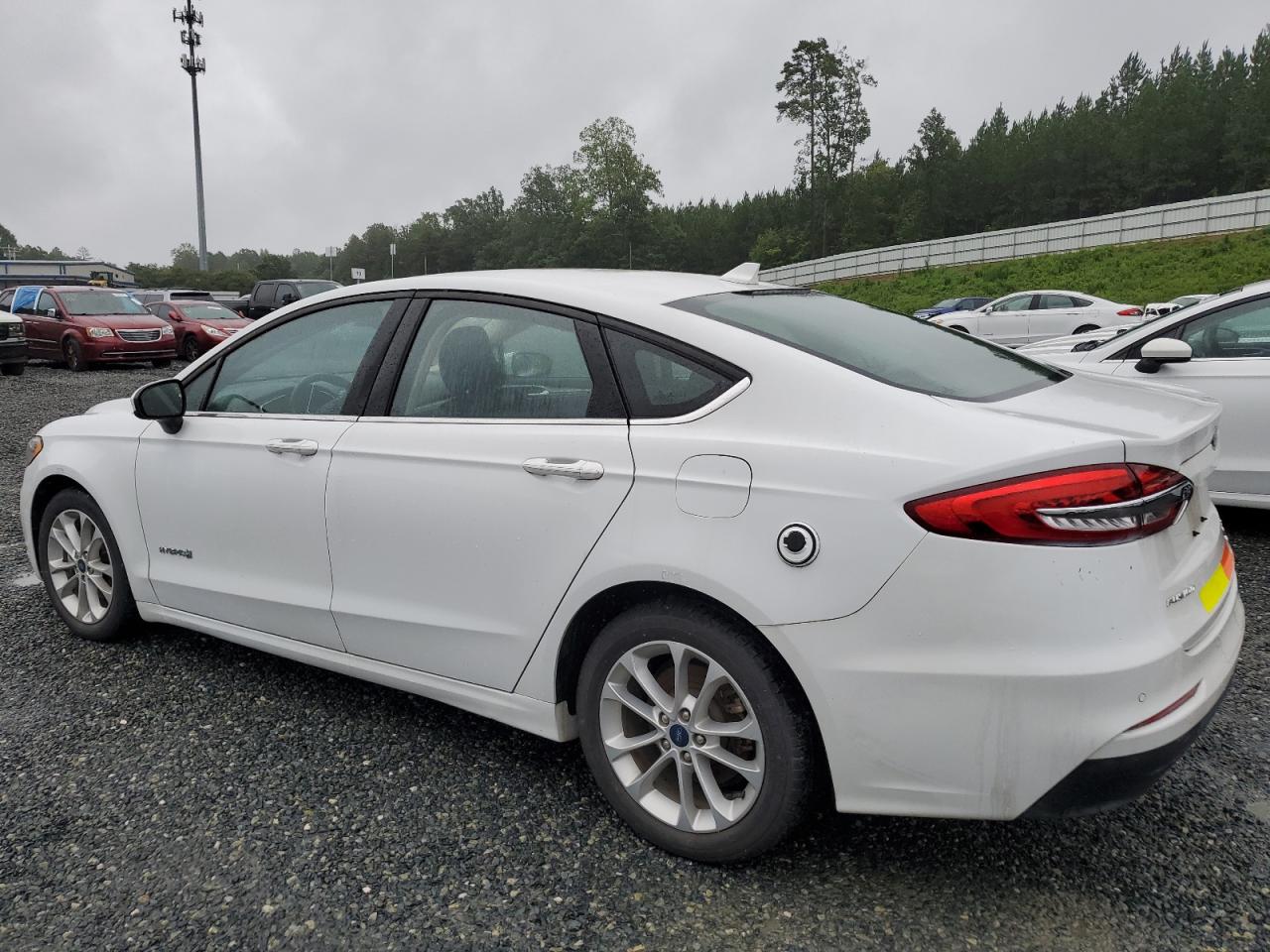 2019 FORD FUSION SE photo 2