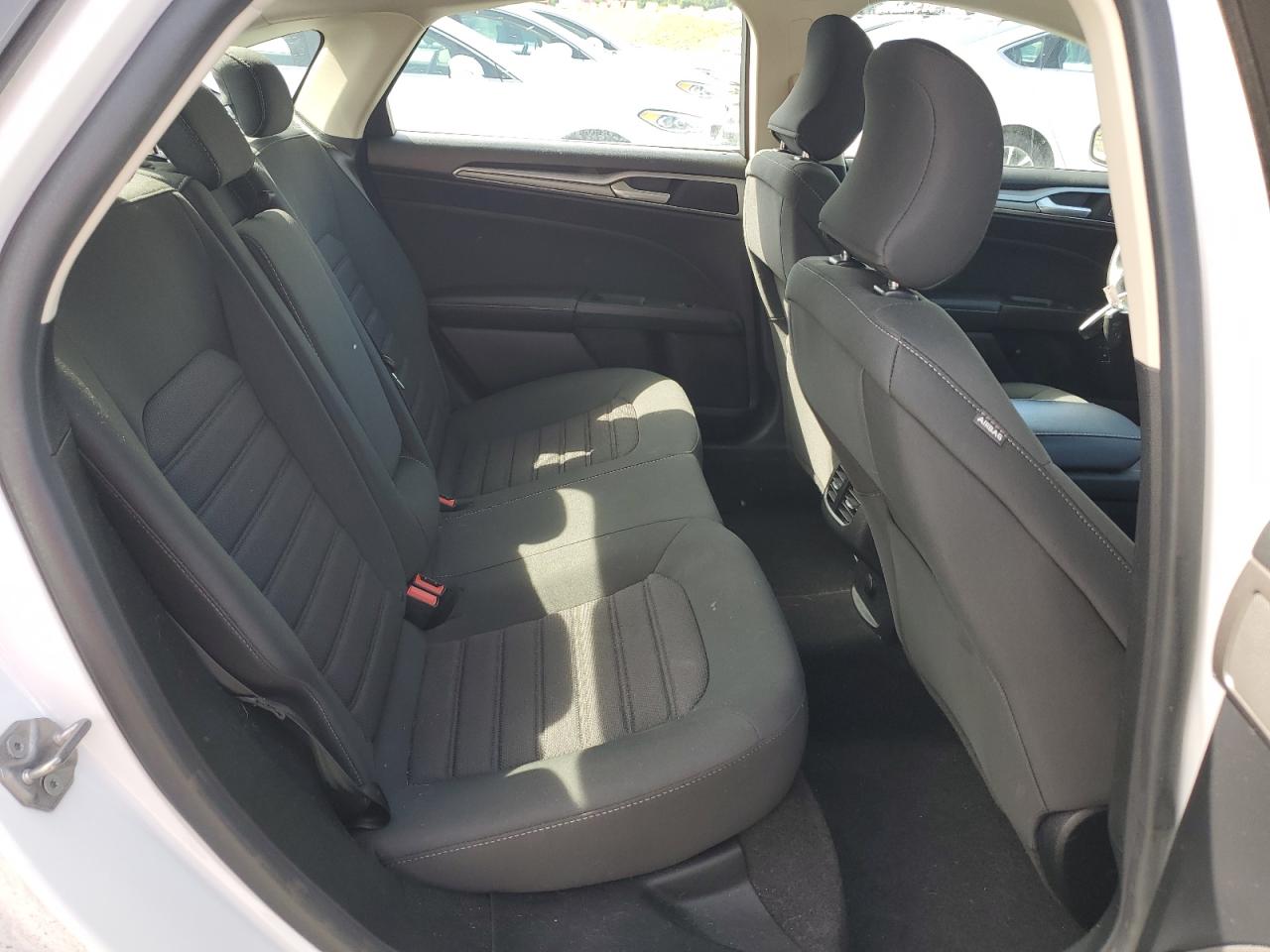 2019 FORD FUSION SE photo 10