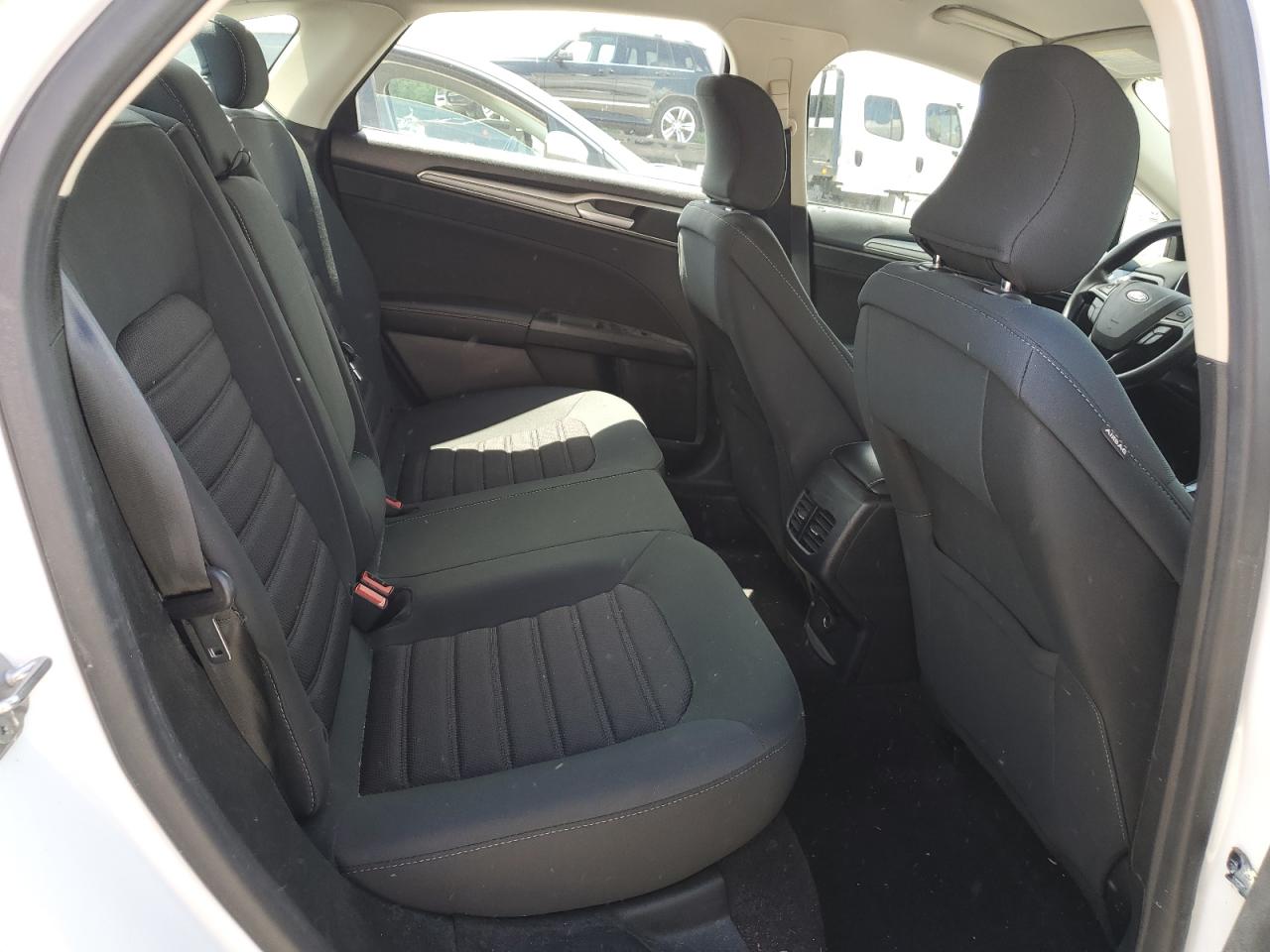 2019 FORD FUSION SE photo 10