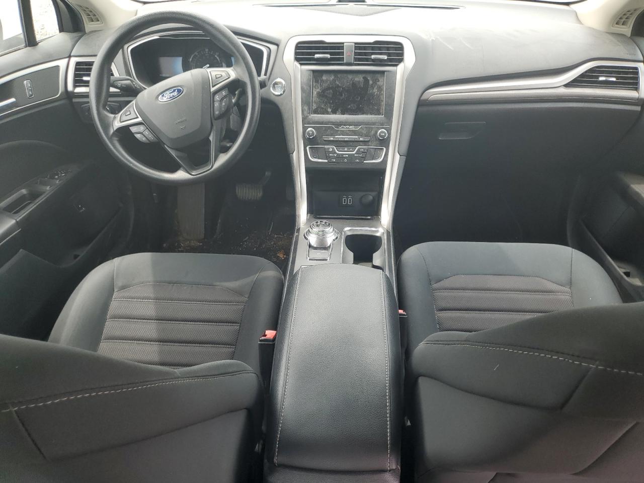 2019 FORD FUSION SE photo 8