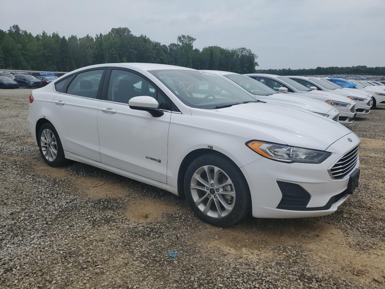 2019 FORD FUSION SE photo 4