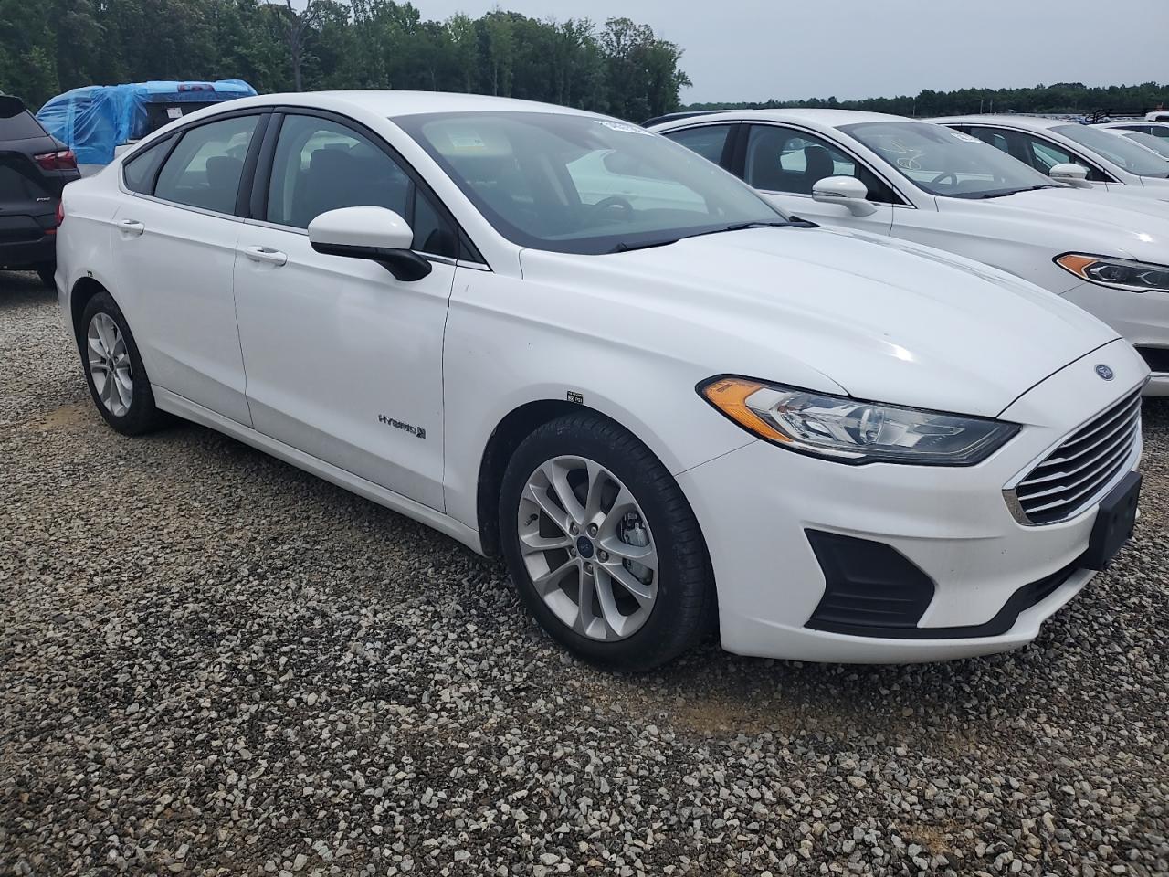 2019 FORD FUSION SE photo 4