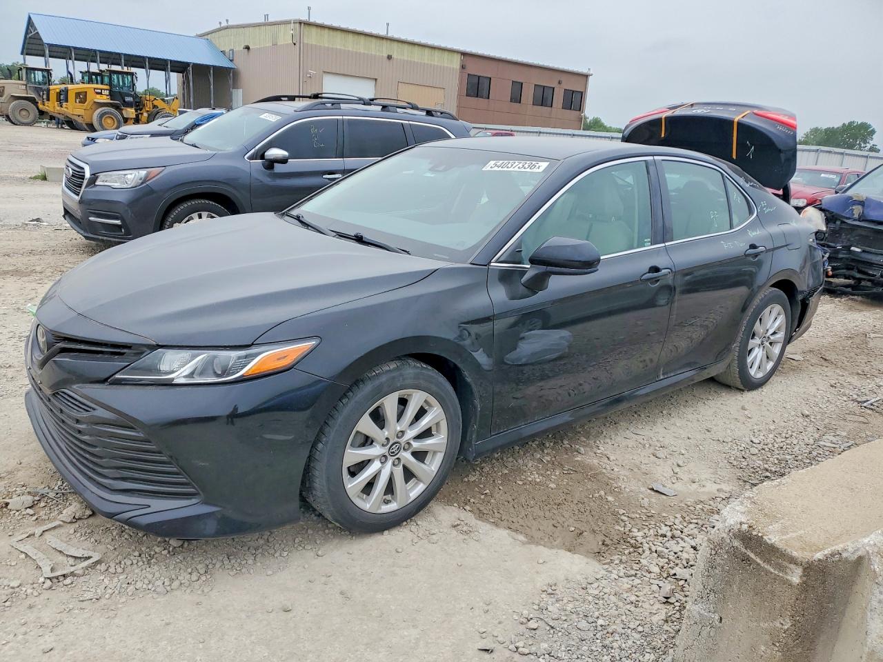 2018 TOYOTA CAMRY