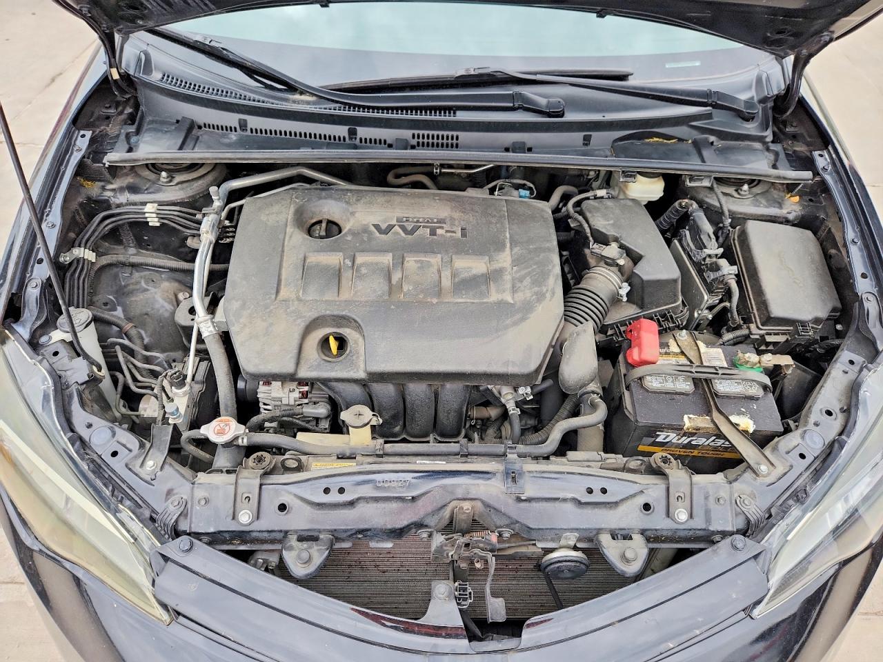 2018 TOYOTA COROLLA LE photo 11