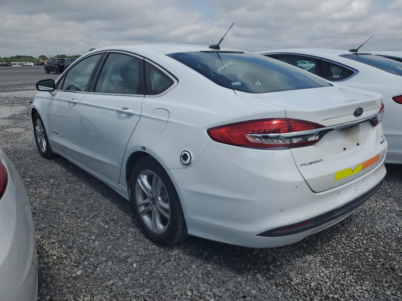 2018 FORD FUSION SE HYBRID photo 3
