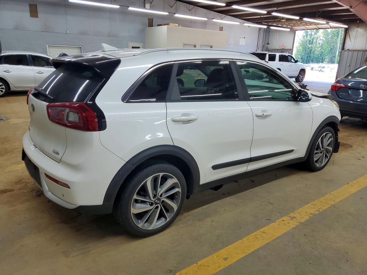 2017 KIA NIRO EX TOURING photo 5