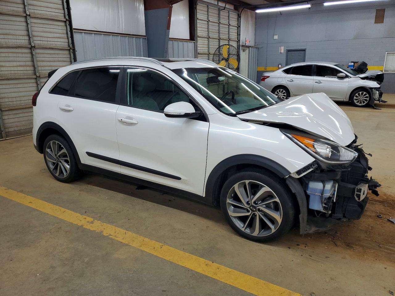 2017 KIA NIRO EX TOURING photo 7