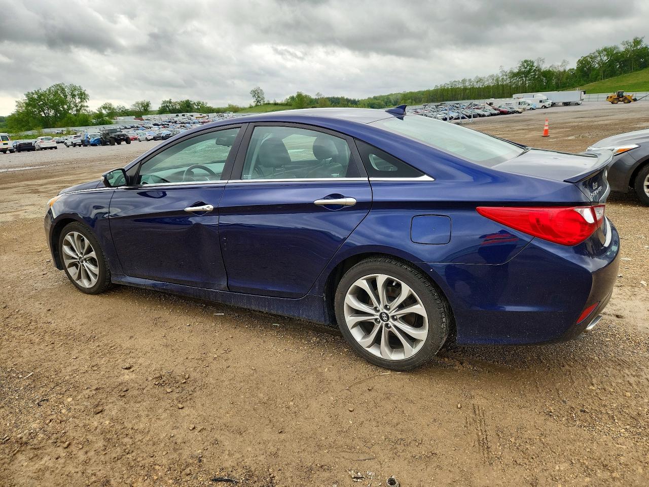 2014 HYUNDAI SONATA SE photo 4