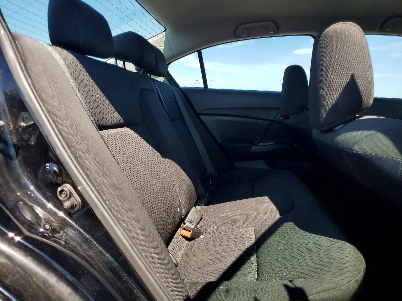 2015 HONDA CIVIC LX photo 19
