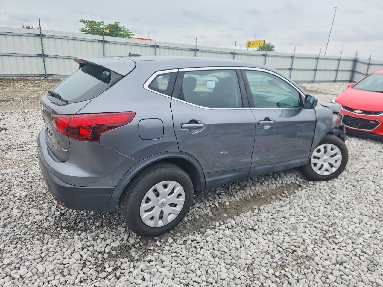 2018 NISSAN ROGUE SPORT S photo 5