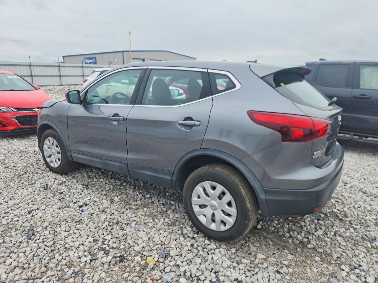 2018 NISSAN ROGUE SPORT S photo 3