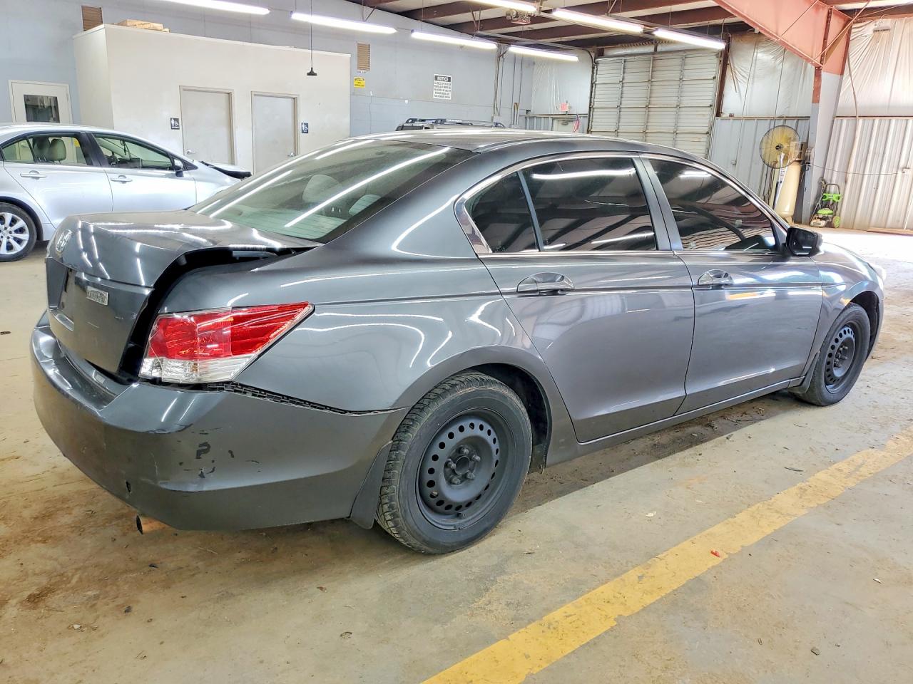 2010 HONDA ACCORD LX photo 5