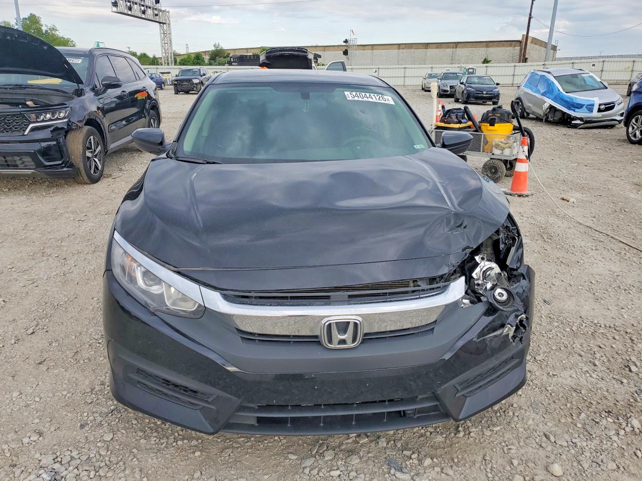 2016 HONDA CIVIC LX photo 9
