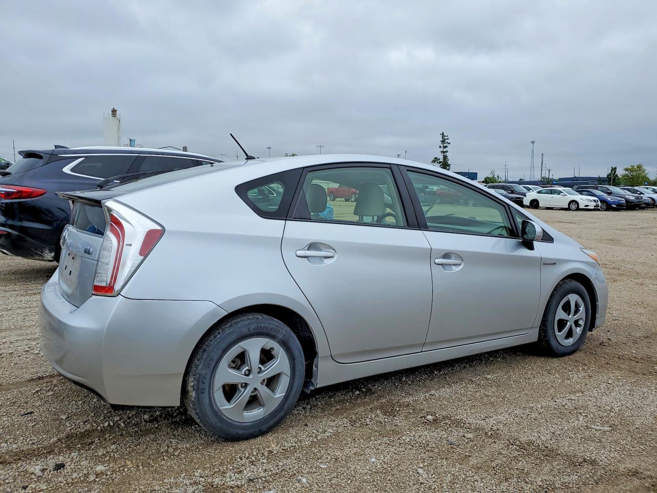 2012 TOYOTA PRIUS TWO photo 5