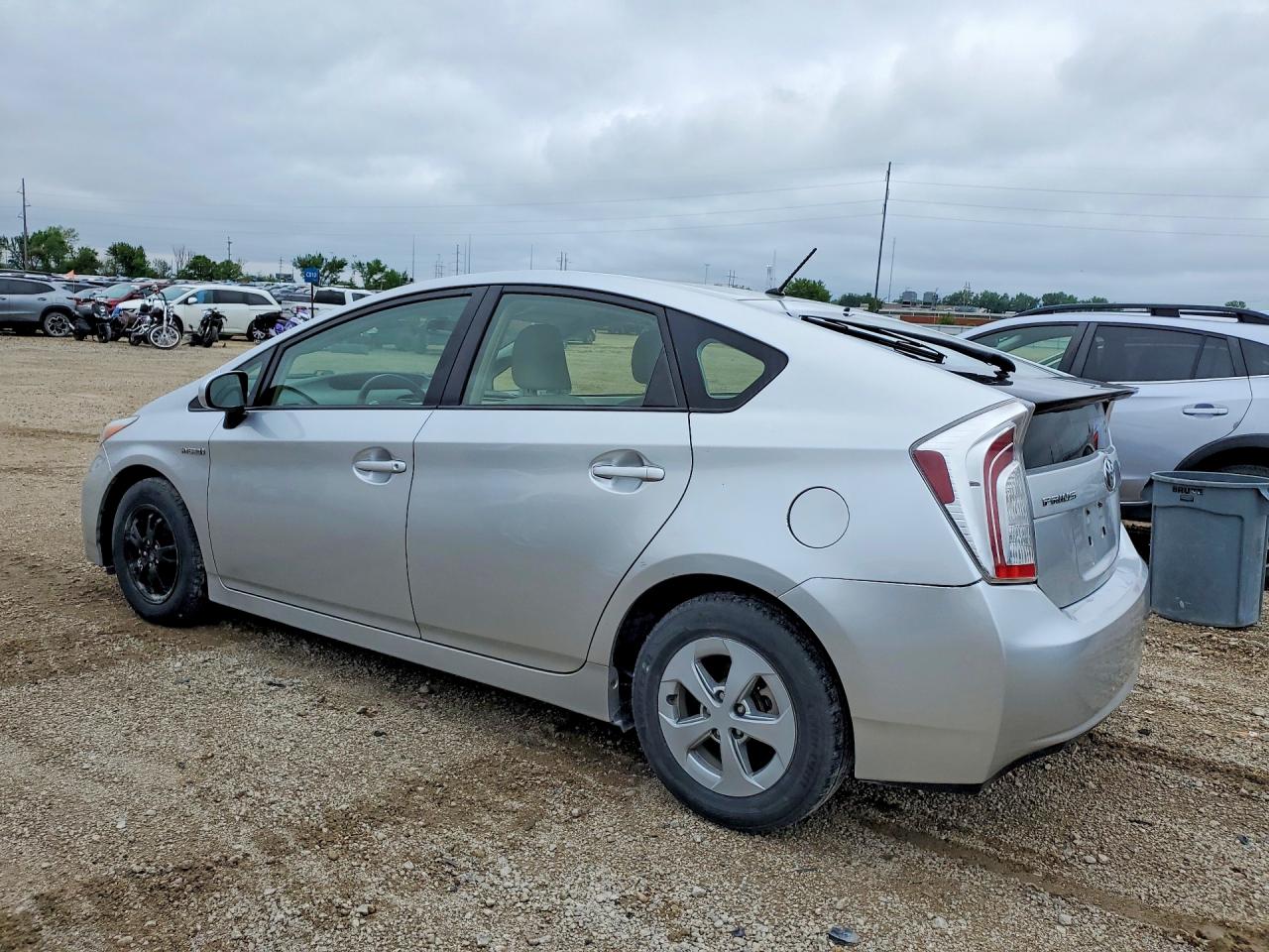 2012 TOYOTA PRIUS TWO photo 3