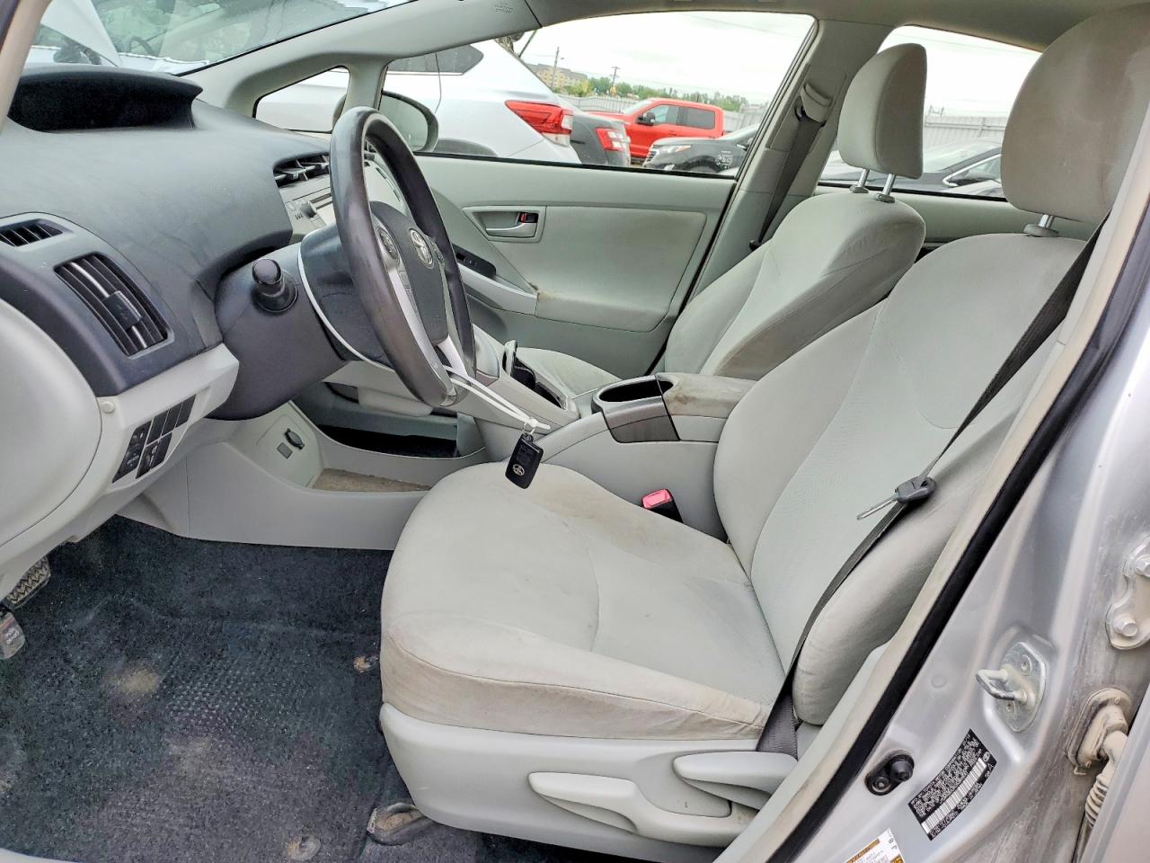 2012 TOYOTA PRIUS TWO photo 13