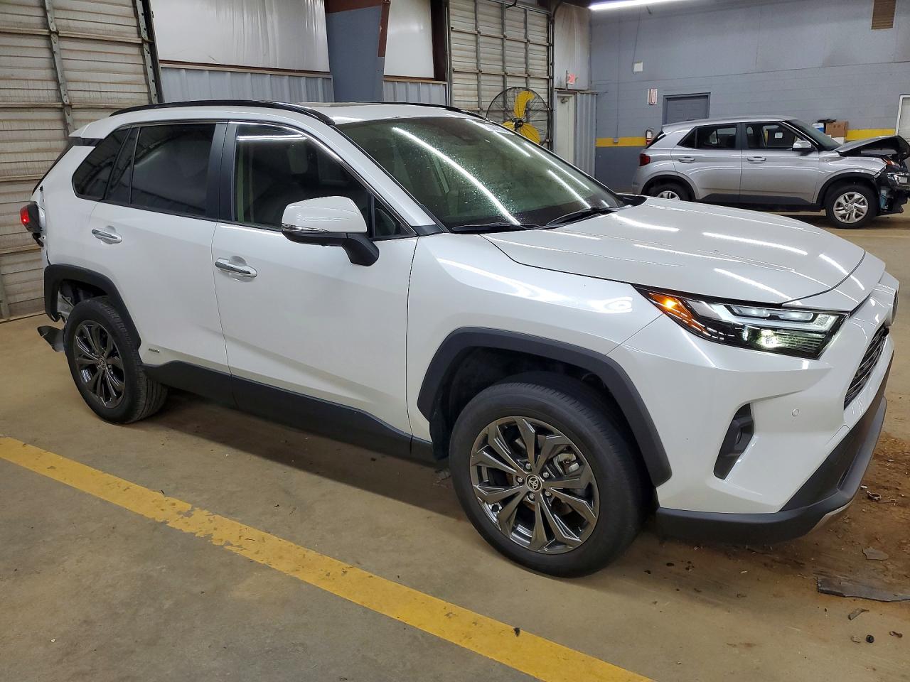 2024 TOYOTA RAV4 LIMITED photo 7