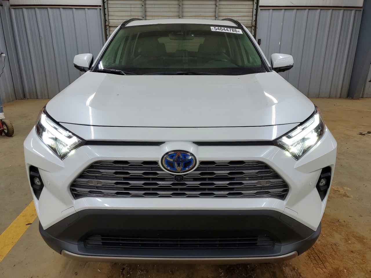 2024 TOYOTA RAV4 LIMITED photo 9