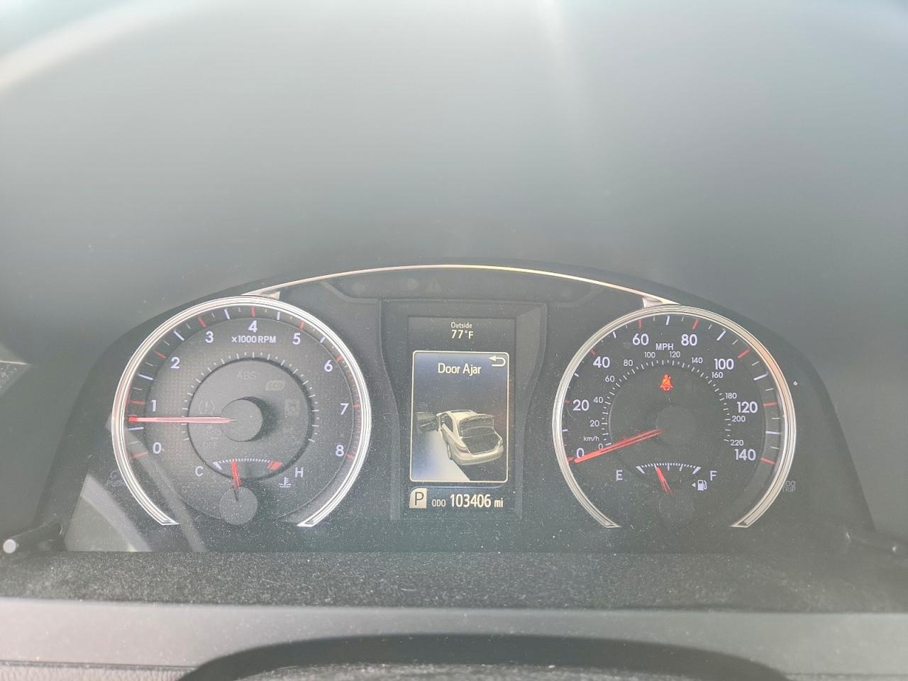 2015 TOYOTA CAMRY SE photo 25