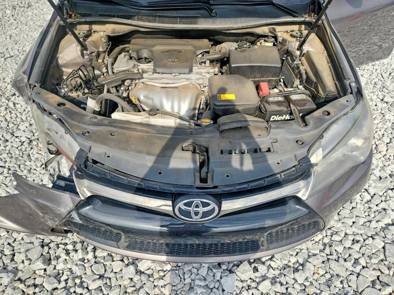 2015 TOYOTA CAMRY SE photo 31