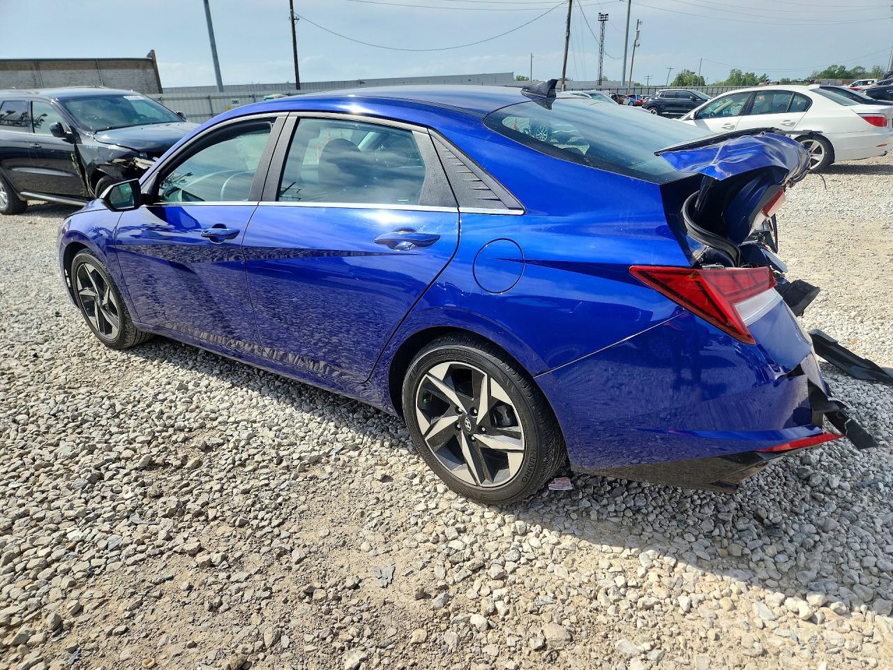 2023 HYUNDAI ELANTRA LIMITED photo 3