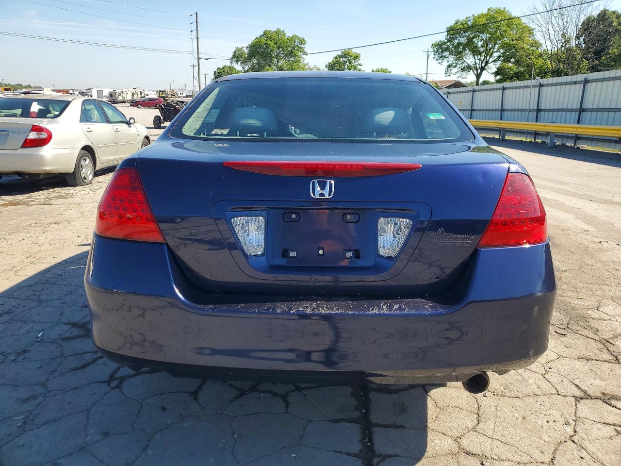 2007 HONDA ACCORD LX photo 11