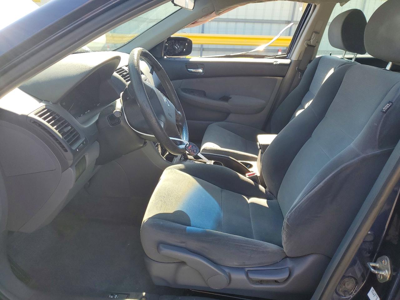 2007 HONDA ACCORD LX photo 13