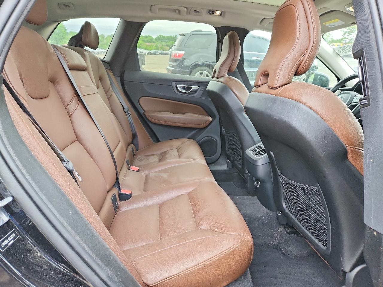 2019 VOLVO XC60 T5 INSCRIPTION photo 11