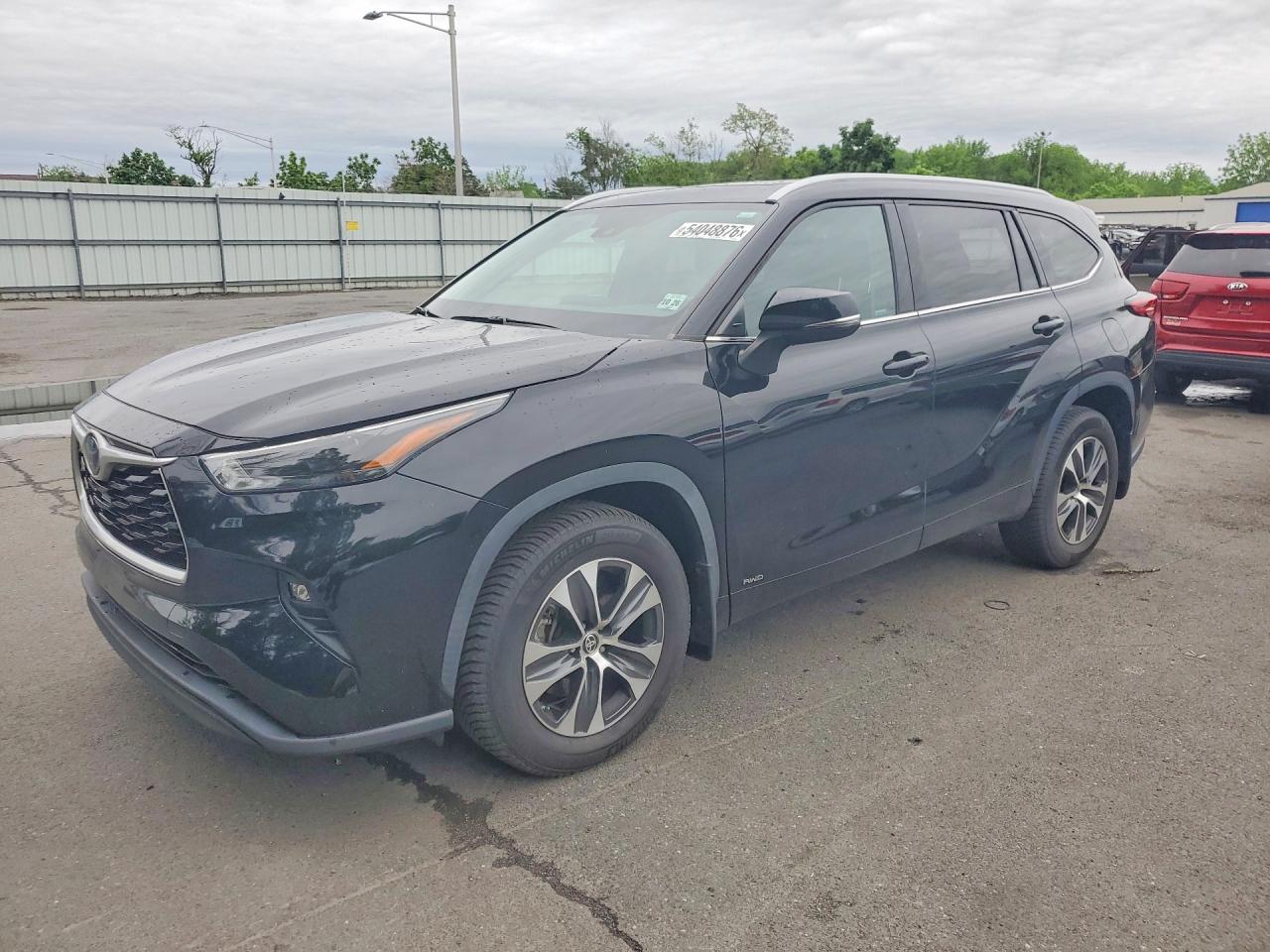 2022 TOYOTA HIGHLANDER HYBRID