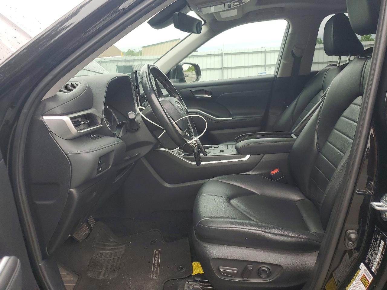 2022 TOYOTA HIGHLANDER HYBRID XLE photo 19