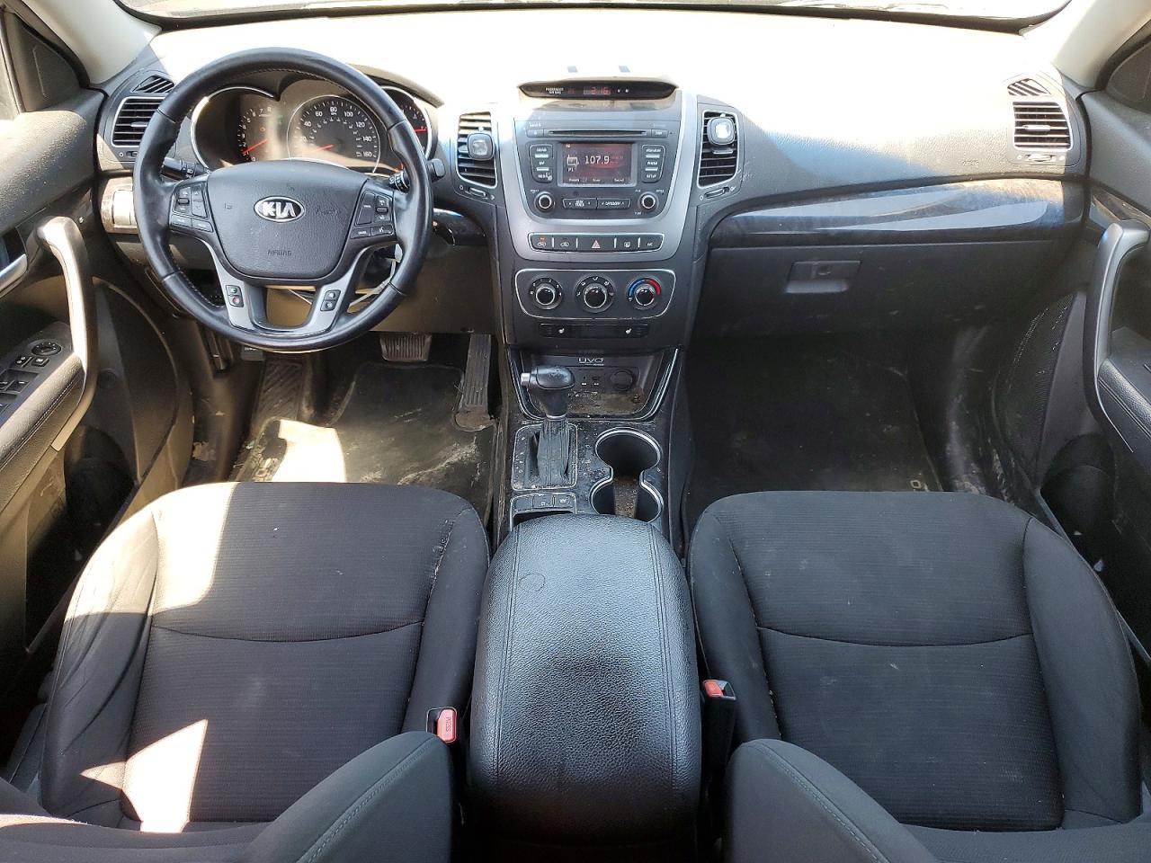2014 KIA SORENTO LX photo 15