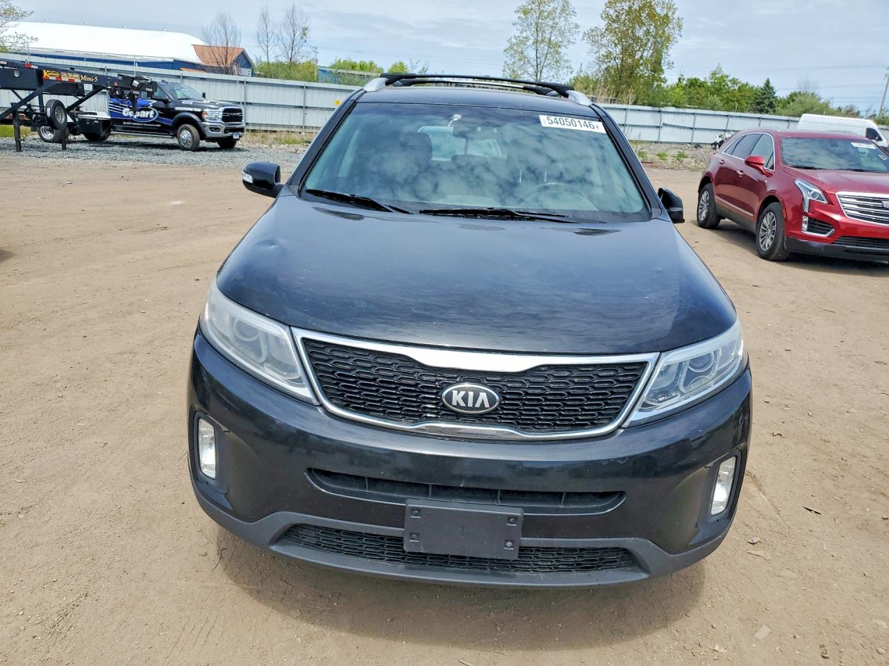 2014 KIA SORENTO LX photo 9