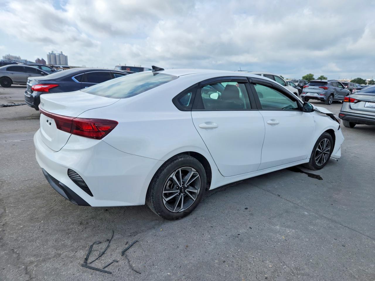 2024 KIA FORTE LXS photo 7