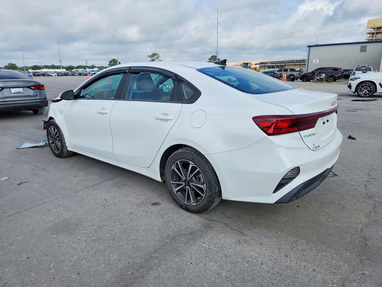 2024 KIA FORTE LXS photo 4