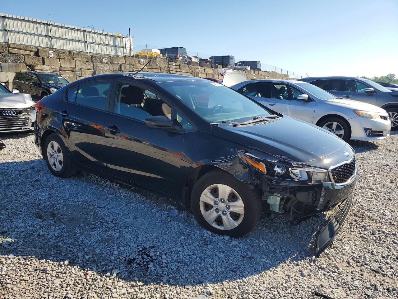 2018 KIA FORTE LX photo 4