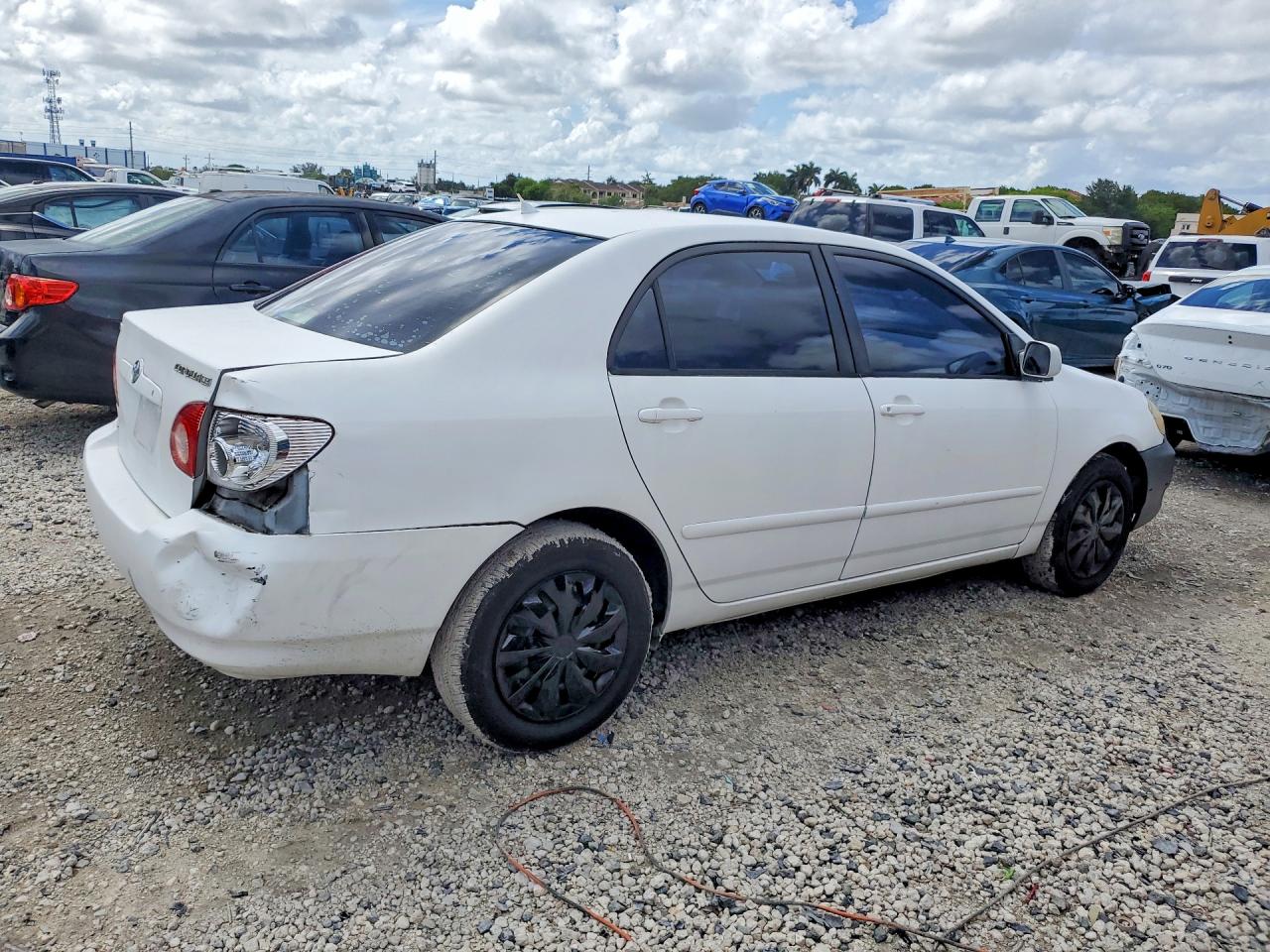 2006 TOYOTA COROLLA photo 5