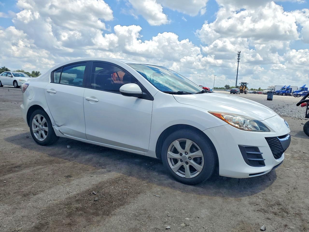 2010 MAZDA 3 I photo 10