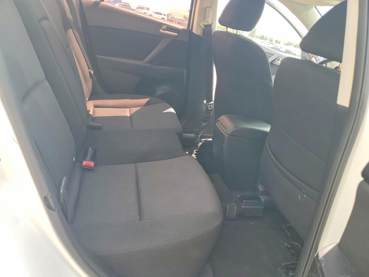 2010 MAZDA 3 I photo 28