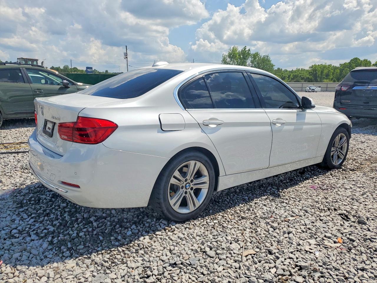 2017 BMW 330 XI photo 5
